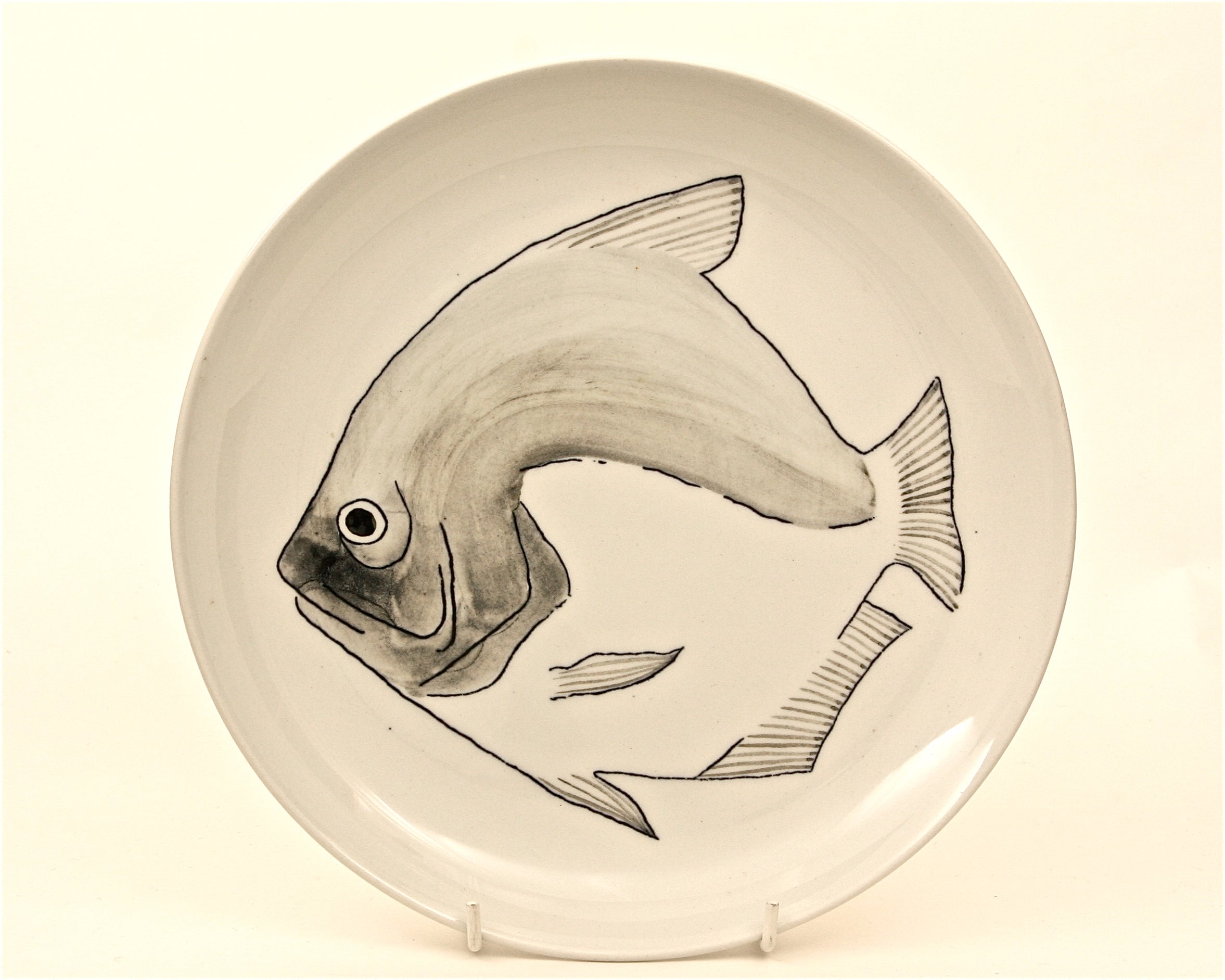 Anja Juurikkala Kala Lautanen Lahna V rit n 23 5 Cm Bisarri anja-juurikkala-kala-lautanen-lahna-v-rit-n-23-5-cm-bisarri